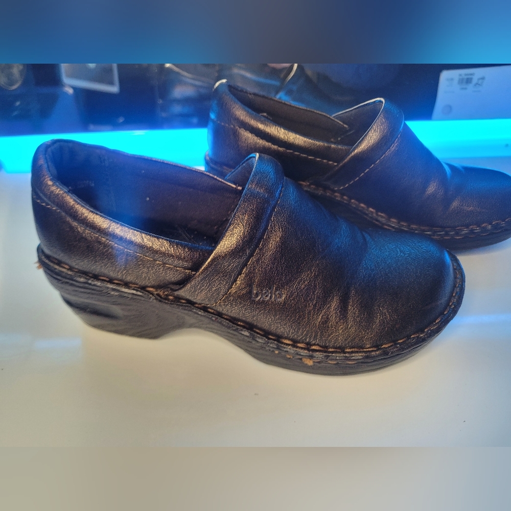 BOLO by Born Shoes sz 6 Metallic Brown